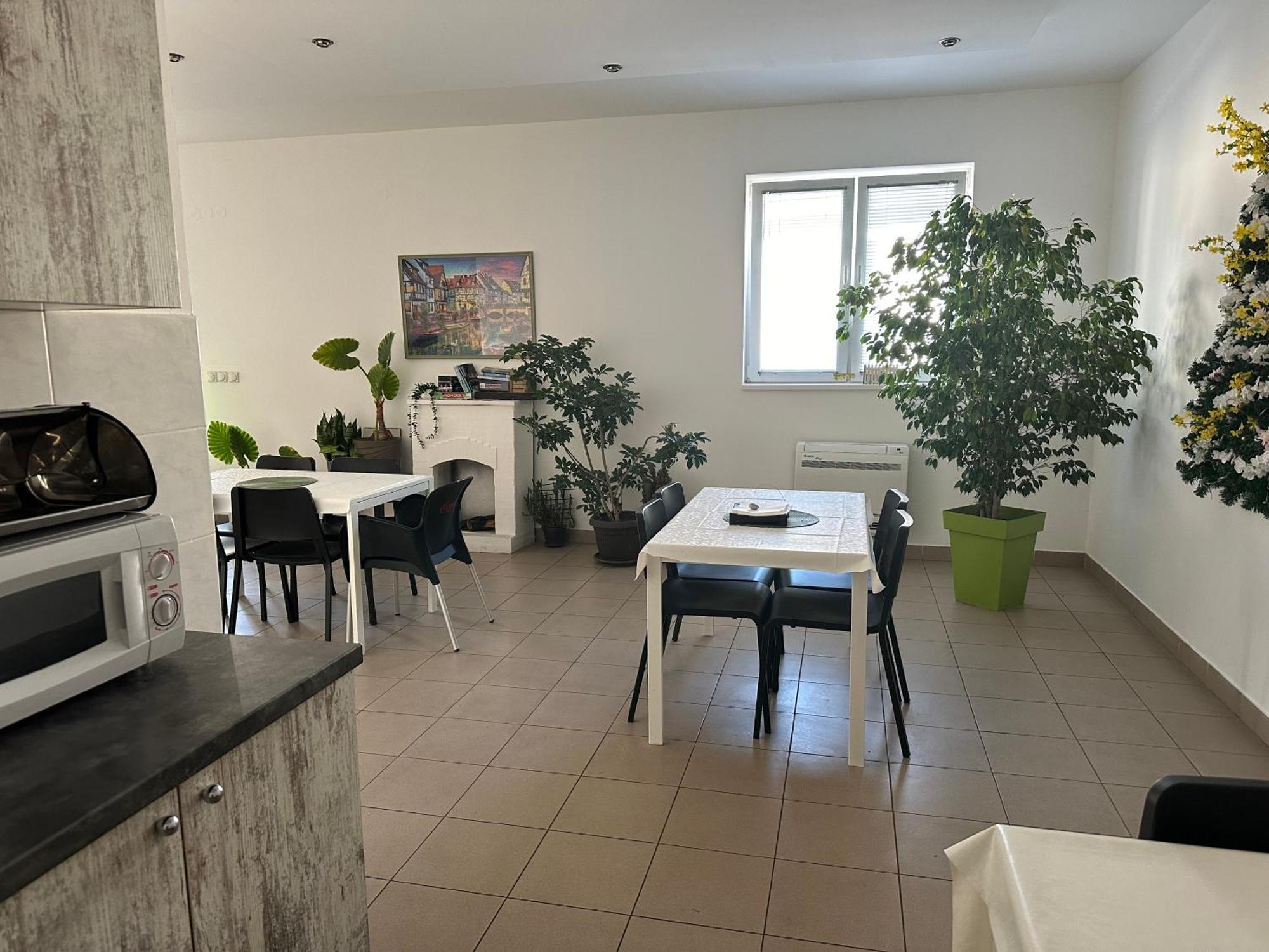 Omis Rooms Pančevo Exterior foto